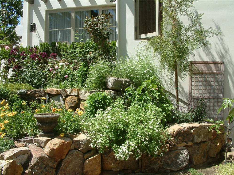 Tuscan Cottage Garden